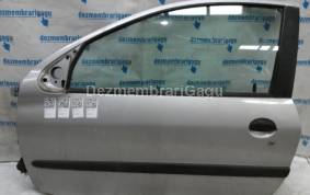 Piese auto din dezmembrari Maner usa stanga Peugeot 206