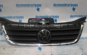 Piese auto din dezmembrari Grile capota Volkswagen Touran