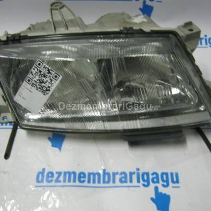 Far dreapta Saab 9-5