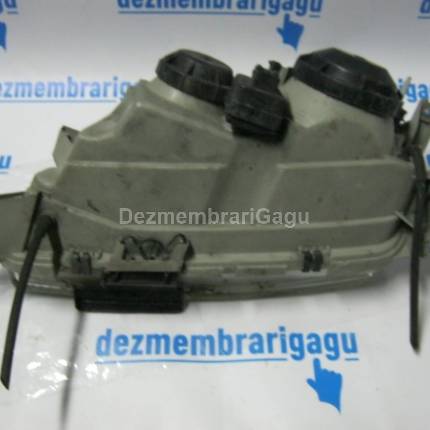 Far dreapta Saab 9-5
