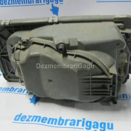 Far dreapta Mercedes 123 Series