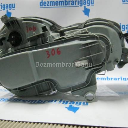 Far stanga Mercedes E-class / 210 (1995-2003)