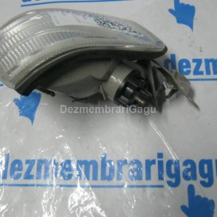 Semnal dreapta Mercedes C-class / 202 (1993-2001)