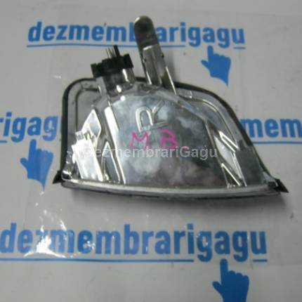 Semnal dreapta Mercedes C-class / 202 (1993-2001)