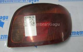 Piese auto din dezmembrari Stop dreapta Toyota Yaris / Cp10