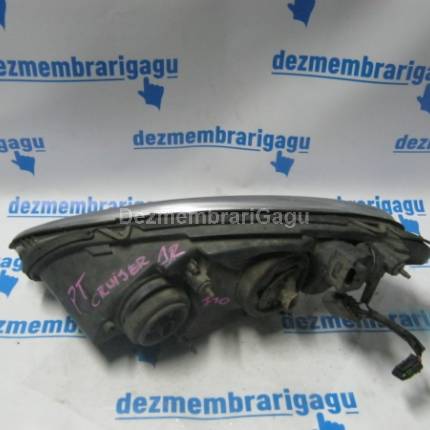 Far dreapta Chrysler Pt Cruiser