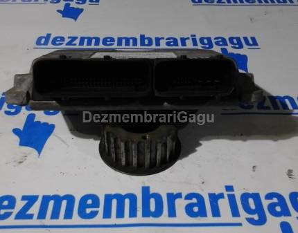 Calculator motor ecm ecu Volkswagen Bora (1998-2005), 1.6 Benzina, 77 KW, caroserie Break