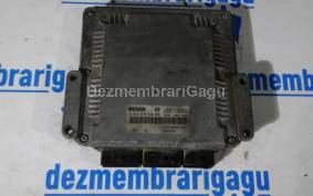 Piese auto din dezmembrari Calculator motor ecm ecu Opel Vivaro