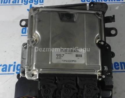 Calculator motor ecm ecu Volvo V40, 1.9 Diesel, caroserie Break
