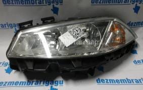 Piese auto din dezmembrari Far stanga Renault Megane I