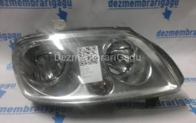 Piese auto din dezmembrari Far dreapta Volkswagen Caddy Iii