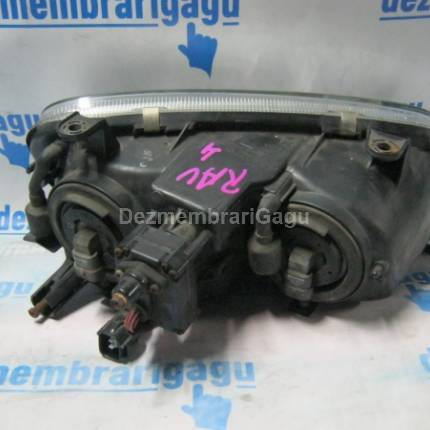 Far stanga Toyota Rav 4 Ii (2000-)