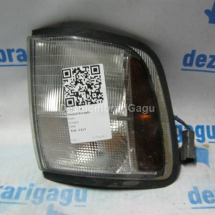 Semnal dreapta Isuzu Trooper