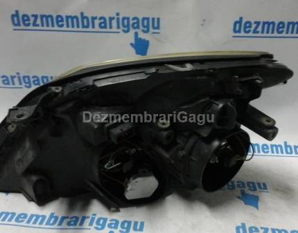 Far dreapta Opel Signum