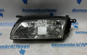 Piese auto din dezmembrari Far stanga Mazda 626 V