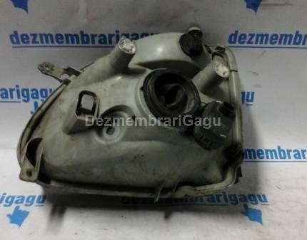 Far dreapta Opel Agila (2000-)