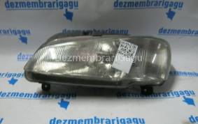 Piese auto din dezmembrari Far stanga Peugeot 306