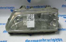 Piese auto din dezmembrari Far stanga Peugeot 806