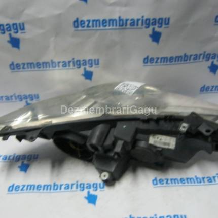 Far stanga Peugeot 307