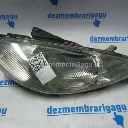 Far dreapta Peugeot 206