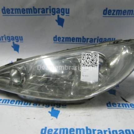 Far stanga Peugeot 206