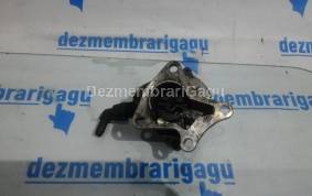 Piese auto din dezmembrari Pompa vacuum Volvo S40 I