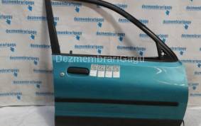 Piese auto din dezmembrari Usa dreapta fata portiera dr Mazda 121 I