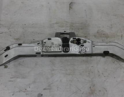 Traversa intre faruri Mercedes C-class / 202 (1993-2001)