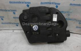 Piese auto din dezmembrari Capac motor Volkswagen Passat / 3b3 - 3b6
