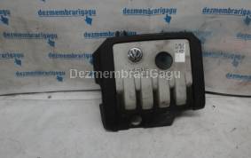 Piese auto din dezmembrari Capac motor Volkswagen Golf V