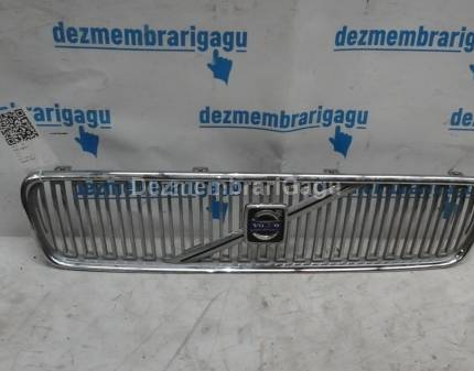 Grile capota Volvo V50