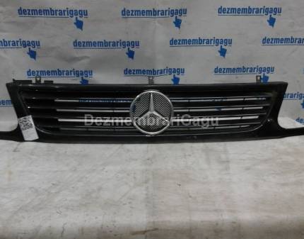 Grile capota Mercedes Vito / W638 (1996-2003)