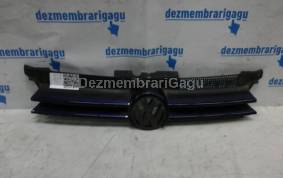 Piese auto din dezmembrari Grile capota Volkswagen Golf I