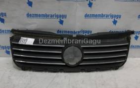 Piese auto din dezmembrari Grile capota Volkswagen Passat