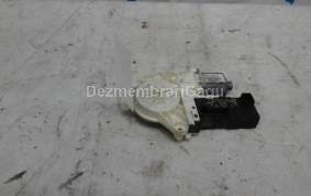 Piese auto din dezmembrari Motoras macara geam sf Peugeot 407