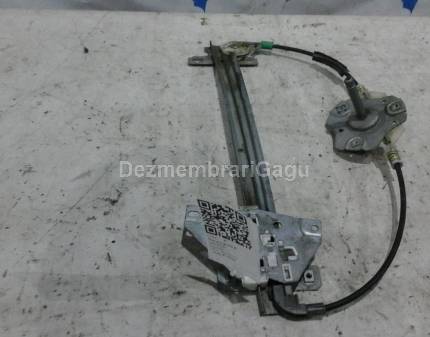 Macara geam ds Mitsubishi Carisma