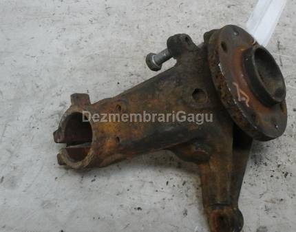 Fuzeta fata dreapta Peugeot 206