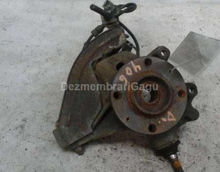 Fuzeta fata dreapta Peugeot 406