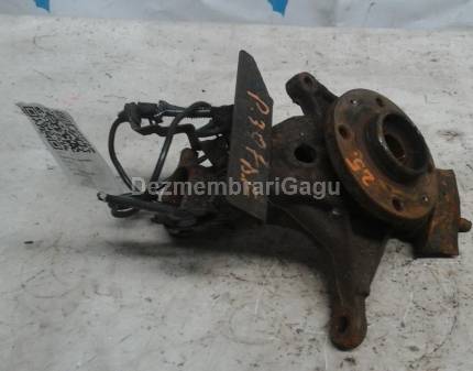 Fuzeta fata dreapta Peugeot 307