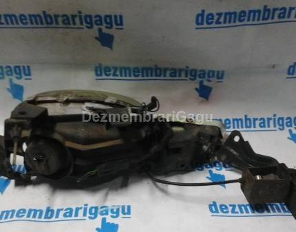 Far stanga Chrysler Neon