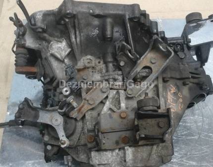Cutie viteze Toyota Auris, 2.0 Diesel, 93 KW, caroserie Hatchback