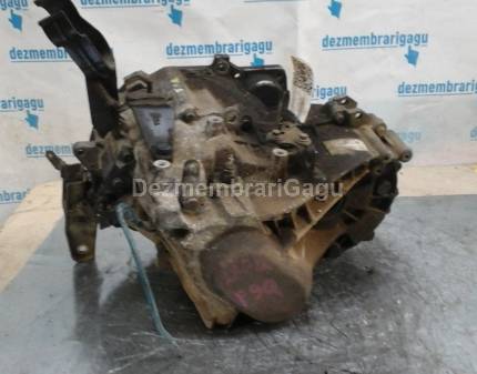 Cutie viteze Volvo S40 I (1995-2003), 1.9 Diesel, 75 KW, caroserie Berlina