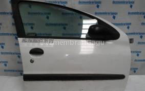 Piese auto din dezmembrari Broasca usa df Peugeot 206