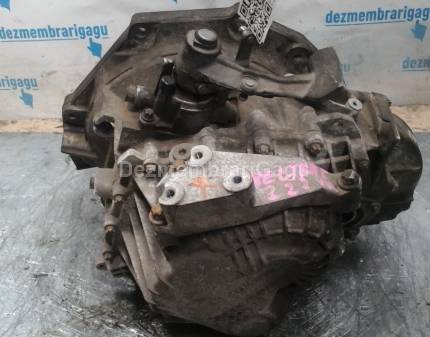 Cutie viteze Opel Vectra C (2002-), 2.2 Diesel, 92 KW, caroserie Hatchback