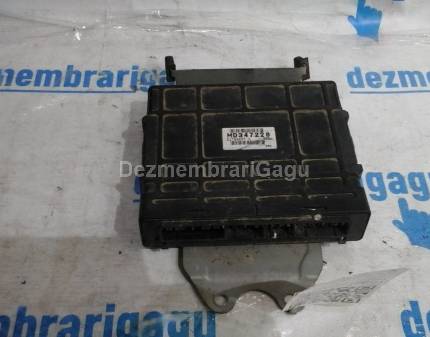 Calculator motor ecm ecu Mitsubishi Carisma, 1.6 Benzina, 73 KW, caroserie Hatchback