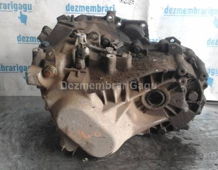 Cutie viteze Volvo V40, 1.9 Diesel, 85 KW, caroserie Break