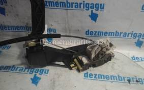 Piese auto din dezmembrari Broasca usa stanga Ford Focus I