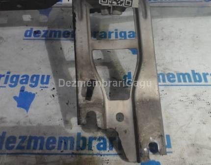 Traversa intre faruri Renault Clio Ii (1998-), 1.9 Diesel, caroserie Berlina