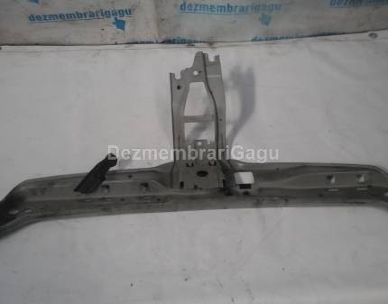 Traversa intre faruri Renault Clio Ii (1998-), 1.9 Diesel, caroserie Berlina