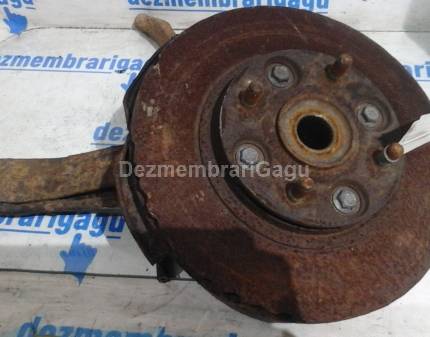 Fuzeta fata stanga Rover 400 (1995-2000), 1.6 Benzina, 82 KW, caroserie Hatchback